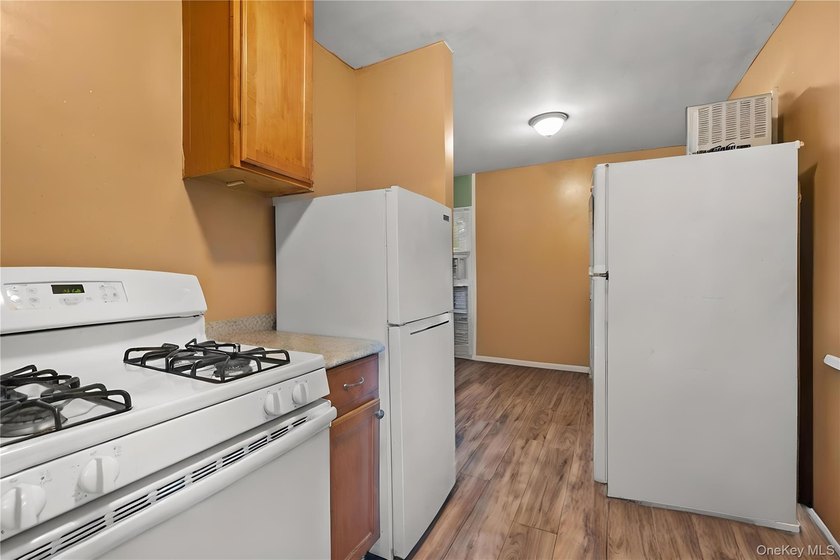 Don't miss this opportunity to own a well-maintained 3-Bedroom - photo 5