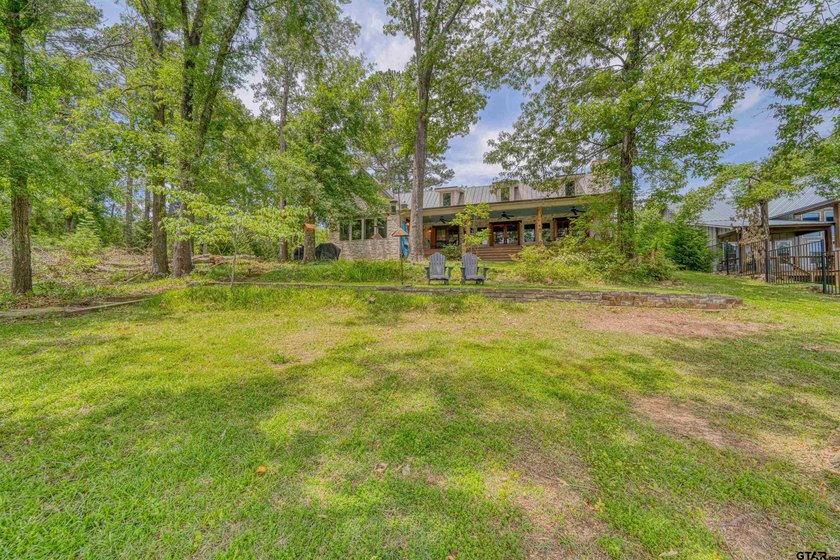 Awesome custom-built waterfront home on beautiful Lake Cypress - photo 8