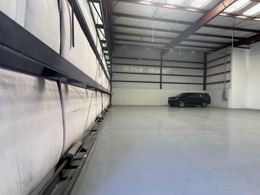 Protect your aircraft in one of the Emerald Coast's most - photo 3