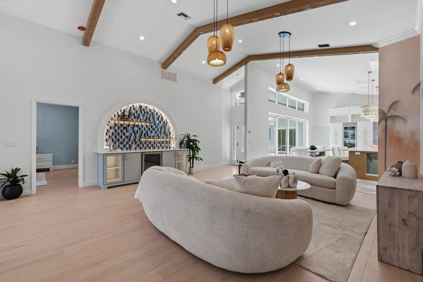 COMPLETELY RENOVATED SINGLE LEVEL HOME IN BRIDGEGATE SOUTH AT - photo 6