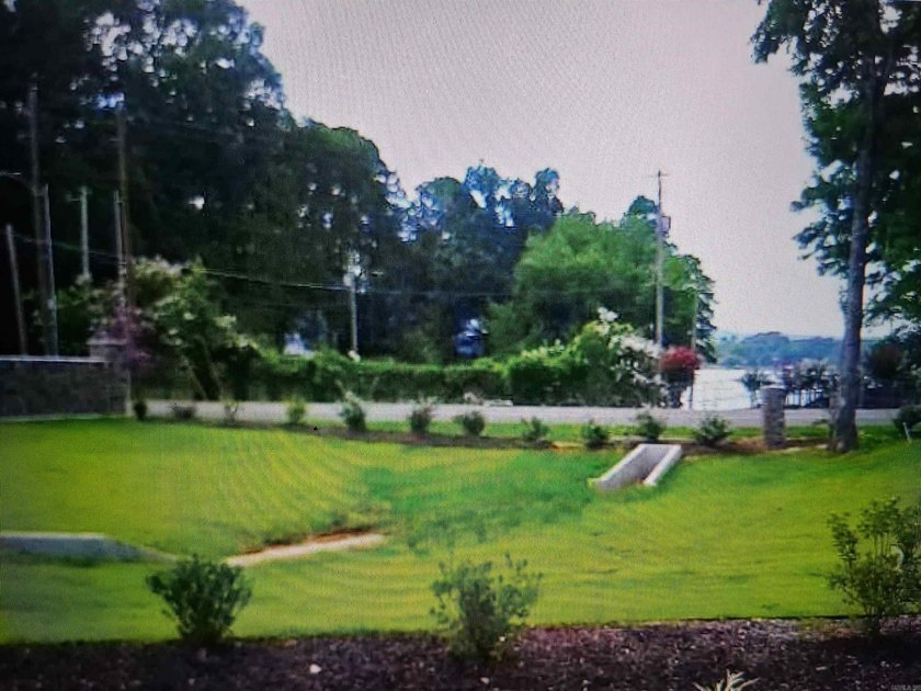 Level Lot ready To Build With All Underground Utilities - photo 3