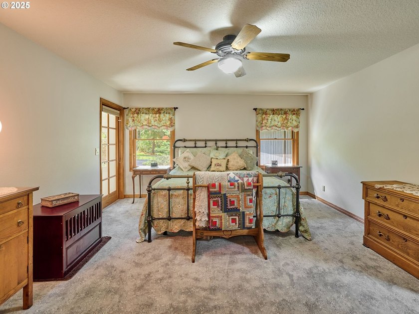 Desirable Multi-Generational Living at Its Finest! This unique - photo 20