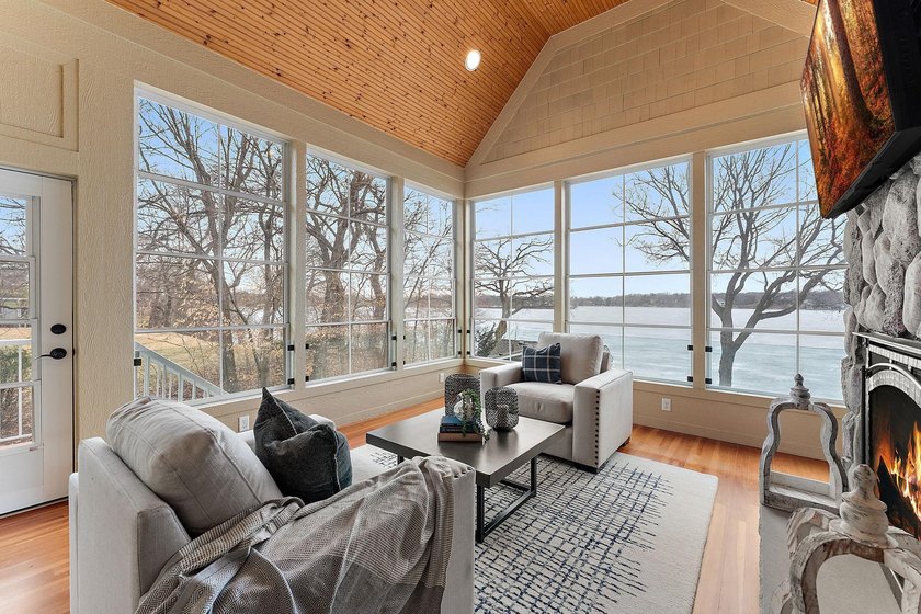 Experience the pinnacle of lakeside luxury with this - photo 41