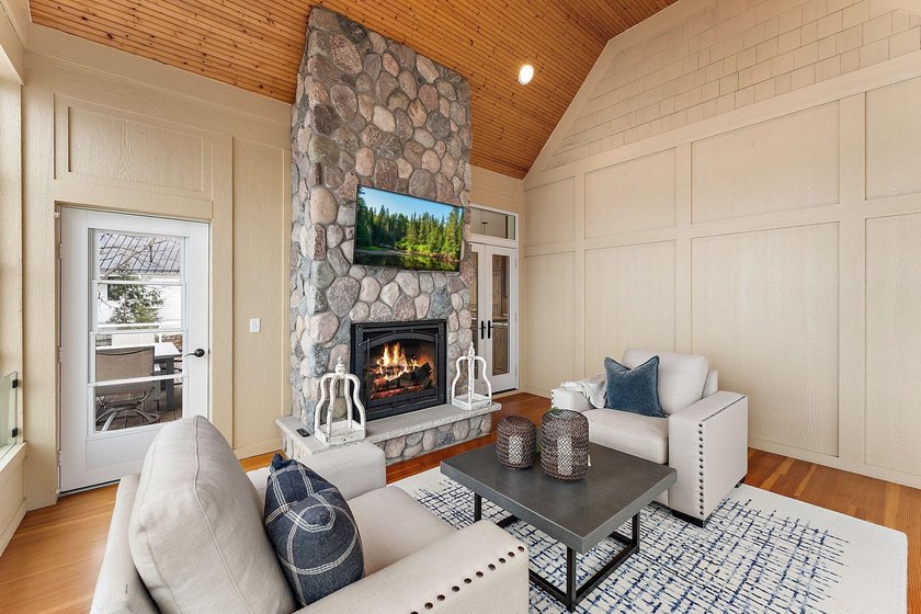 Experience the pinnacle of lakeside luxury with this - photo 42