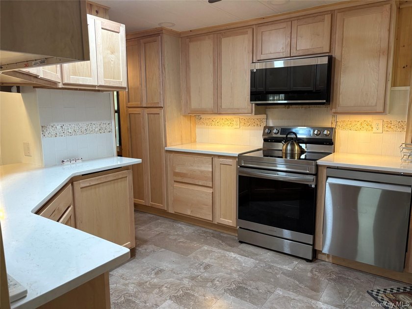 Welcome to Riverwoods, a 55 and older community. Here is your - photo 3