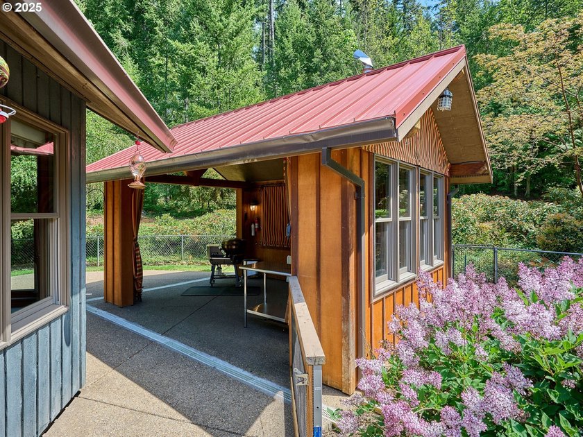Desirable Multi-Generational Living at Its Finest! This unique - photo 47