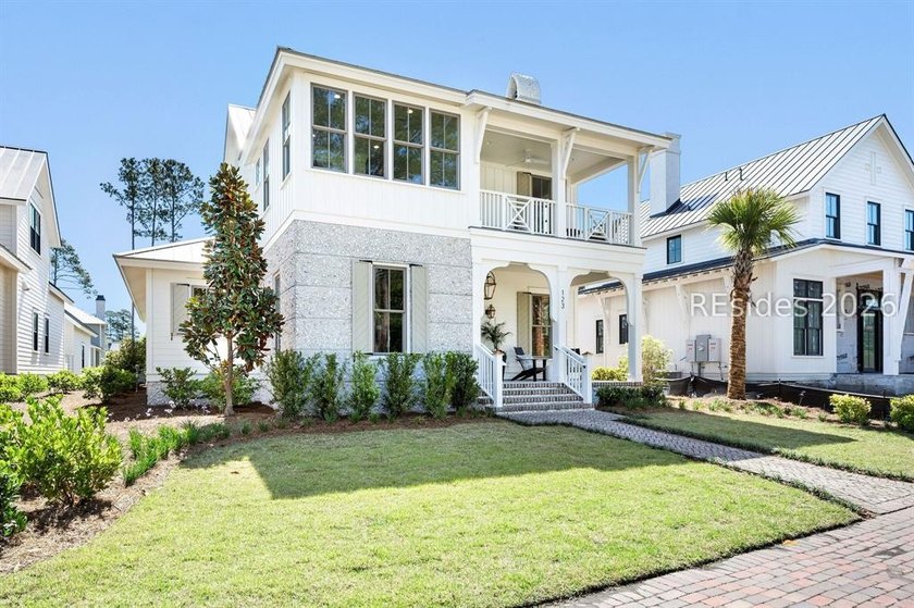 Don't miss just finished, new construction located in the highly - photo 2