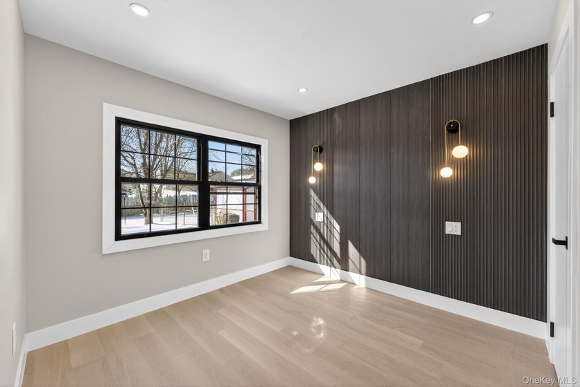 Space, style &amp; modern luxury come together at 147-72 Huxley - photo 12