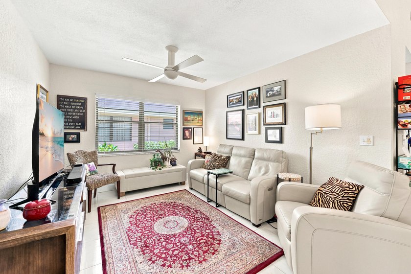 Welcome to this charming 2-bedroom, 2-bathroom villa located in - photo 14