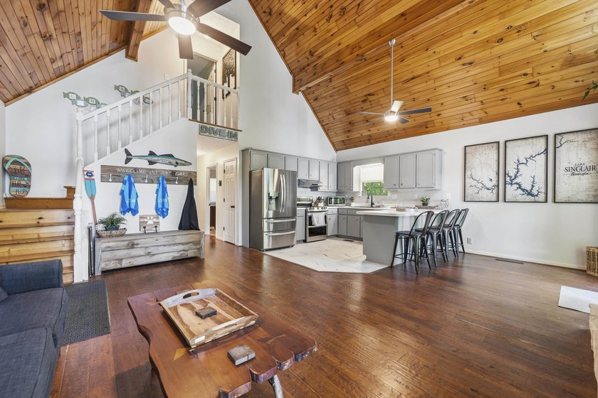 Welcome to 116 Sunfish Trail in Eatonton. This A-frame sits on - photo 15