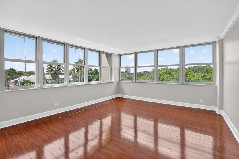 Best Value on the Beach! Rarely does a true beachfront residence - photo 17
