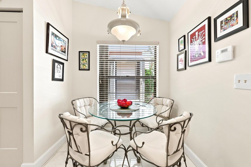 Welcome to this charming 2-bedroom, 2-bathroom villa located in - photo 24