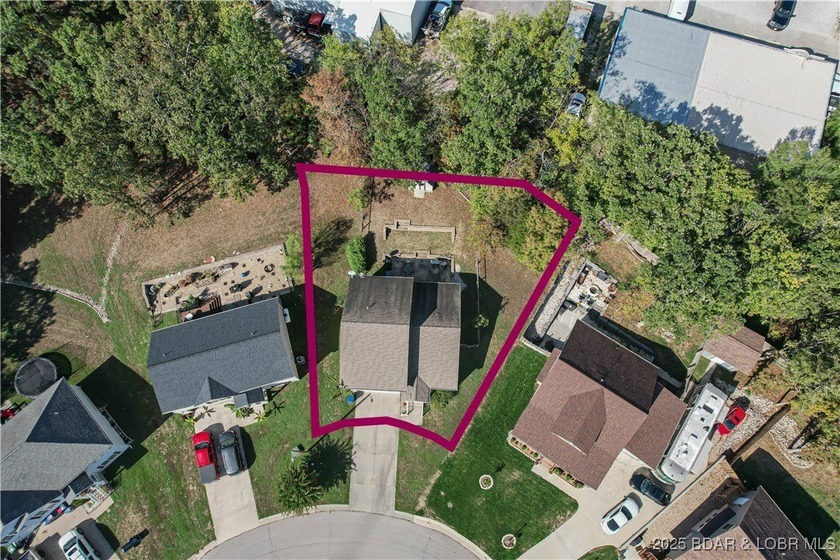 Welcome to 135 Primrose Lane in Camdenton! This beautifully - photo 41