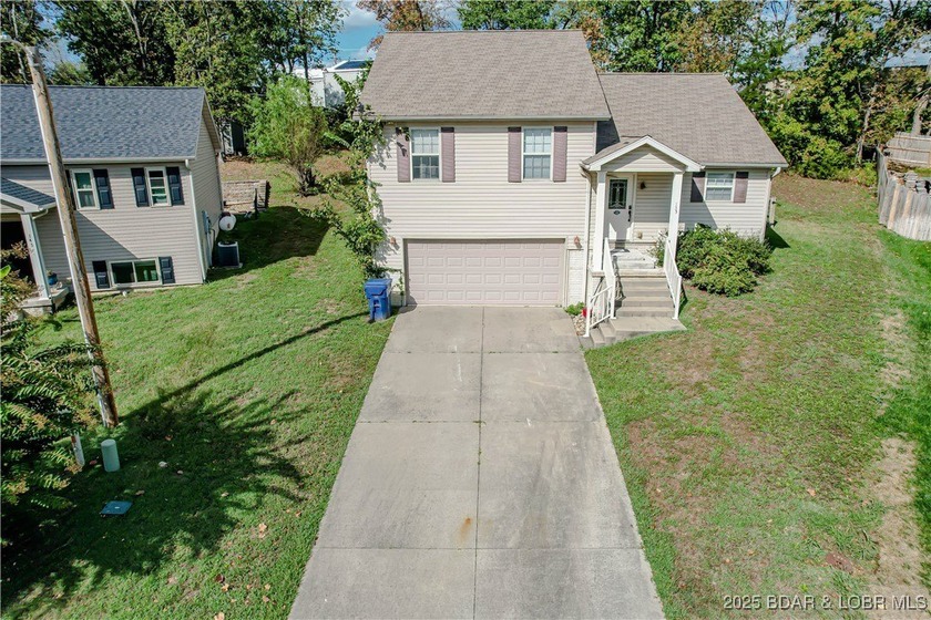 Welcome to 135 Primrose Lane in Camdenton! This beautifully - photo 43
