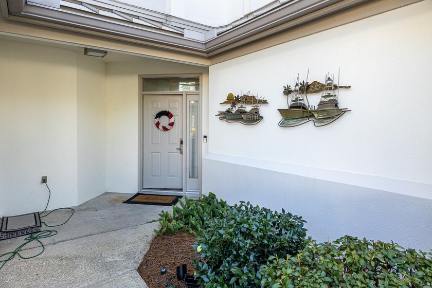 Welcome to 982 Northshore Drive, a beautifully updated townhome - photo 3