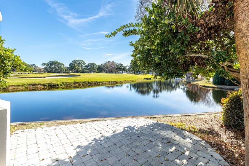 Welcome to 982 Northshore Drive, a beautifully updated townhome - photo 8