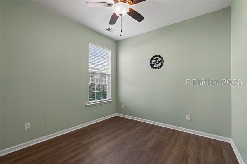 Ready for you to home. Settle into this wonderful 3 bedroom, 2 - photo 6