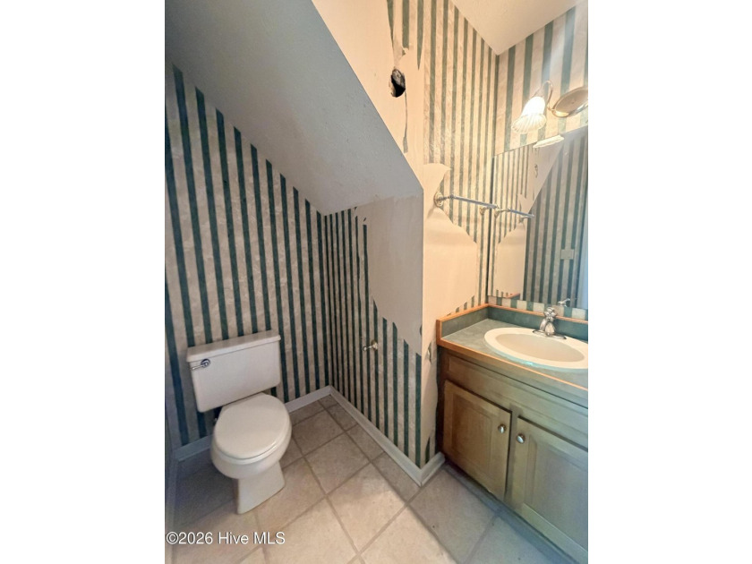 Opportunity awaits! 3 bedroom, 2.5 bath home located in - photo 11
