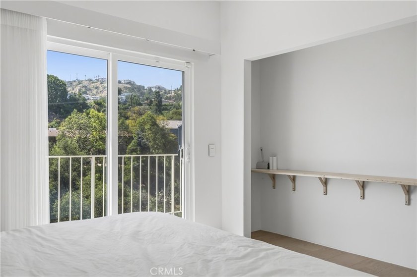 Welcome to 411 Woodcliffe Road, a truly exceptional residence - photo 28