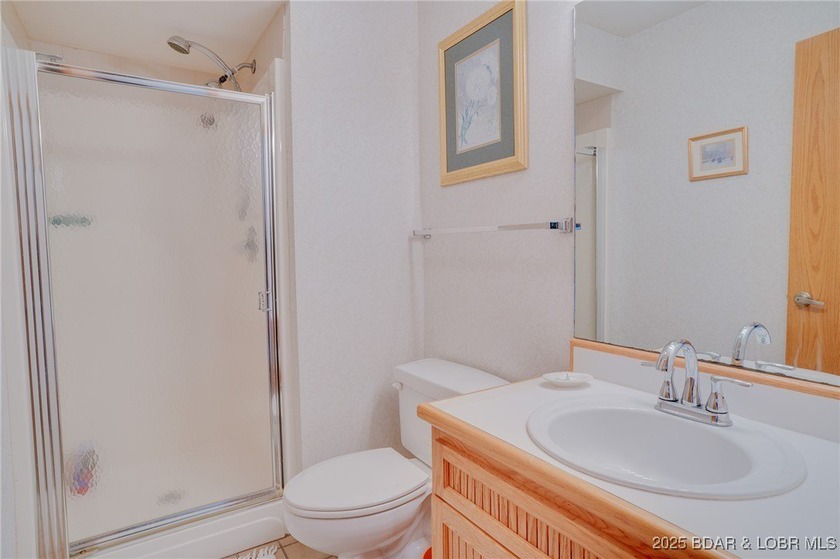 Beautiful, light and bright 2 level condo that feels more like a - photo 29