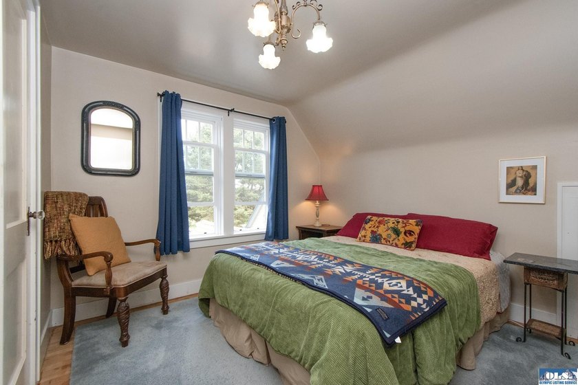 A PROPERTY LIKE THIS COMES ON THE MARKET ONCE IN A GREAT WHILE! - photo 33