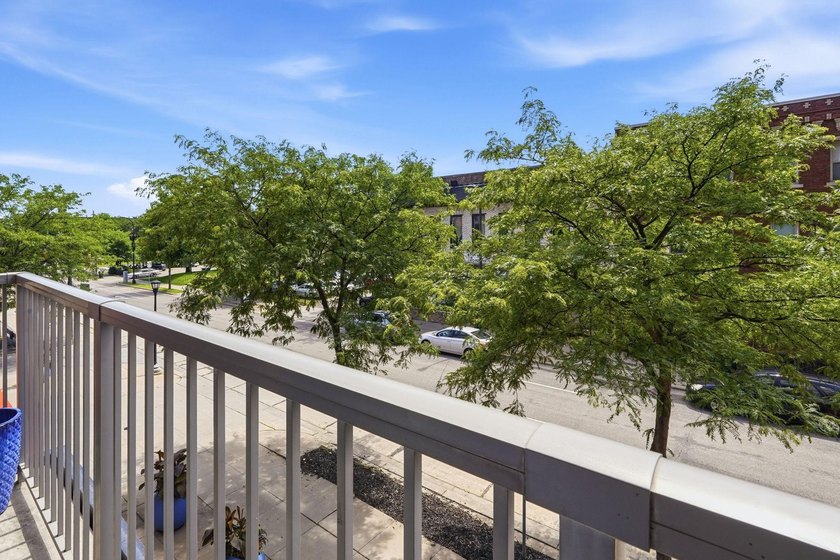 Unbeatable price and value. Live the lifestyle at Skyscape! This - photo 9