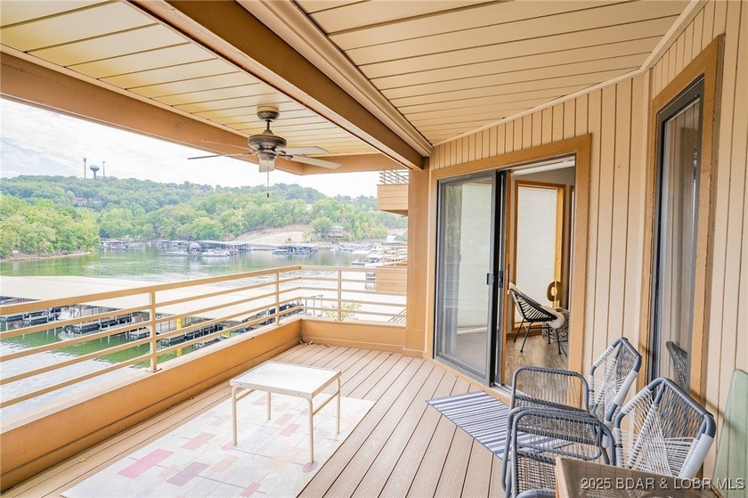 Beautiful, light and bright 2 level condo that feels more like a - photo 40