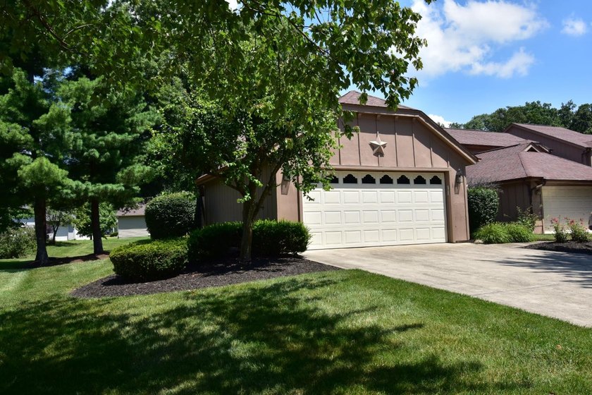 Welcome to Easy Living! This beautiful 2-bedroom, 2-bath - photo 5