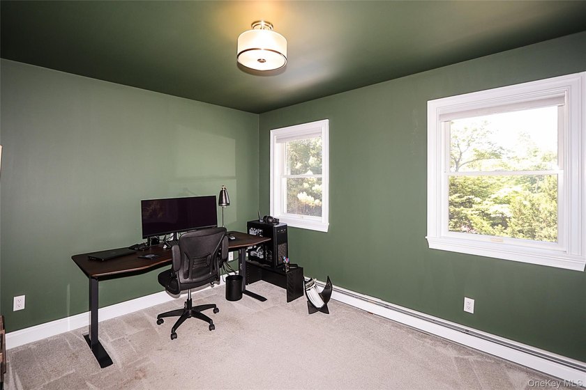 Located in the heart of Huntington, this beautifully updated - photo 18