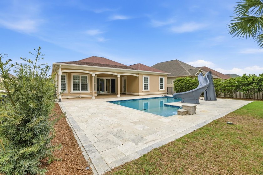 Beautiful 4 bedroom, 3 bath Mediterranean-style home located in - photo 4