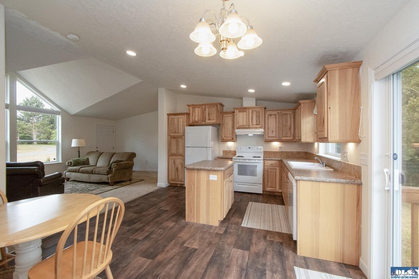 Welcome home! 4 BR, 2 BA home PLUS 2 car detached garage w/ - photo 13