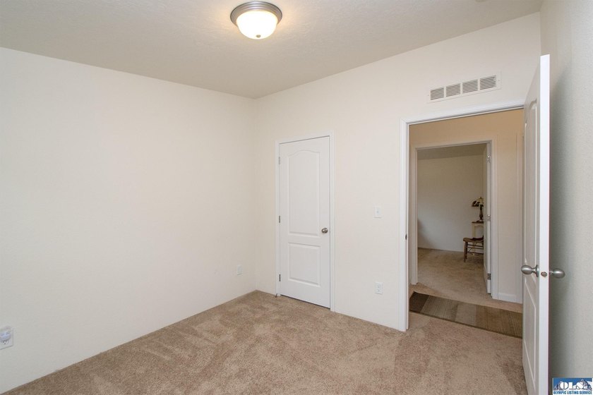 Welcome home! 4 BR, 2 BA home PLUS 2 car detached garage w/ - photo 20