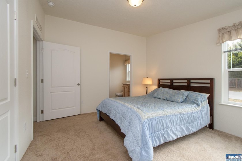 Welcome home! 4 BR, 2 BA home PLUS 2 car detached garage w/ - photo 23