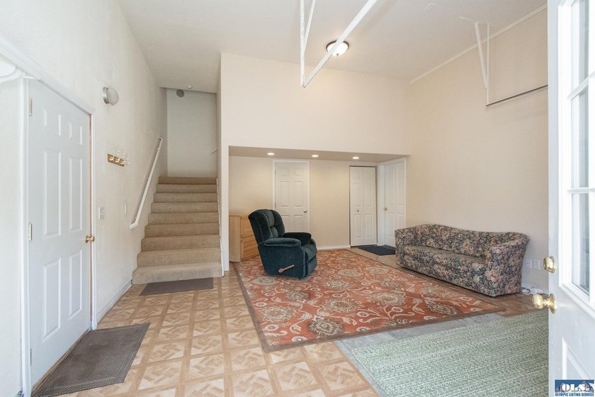 Welcome home! 4 BR, 2 BA home PLUS 2 car detached garage w/ - photo 36