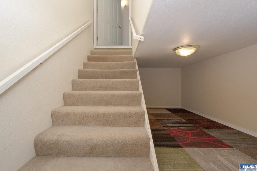 Welcome home! 4 BR, 2 BA home PLUS 2 car detached garage w/ - photo 40