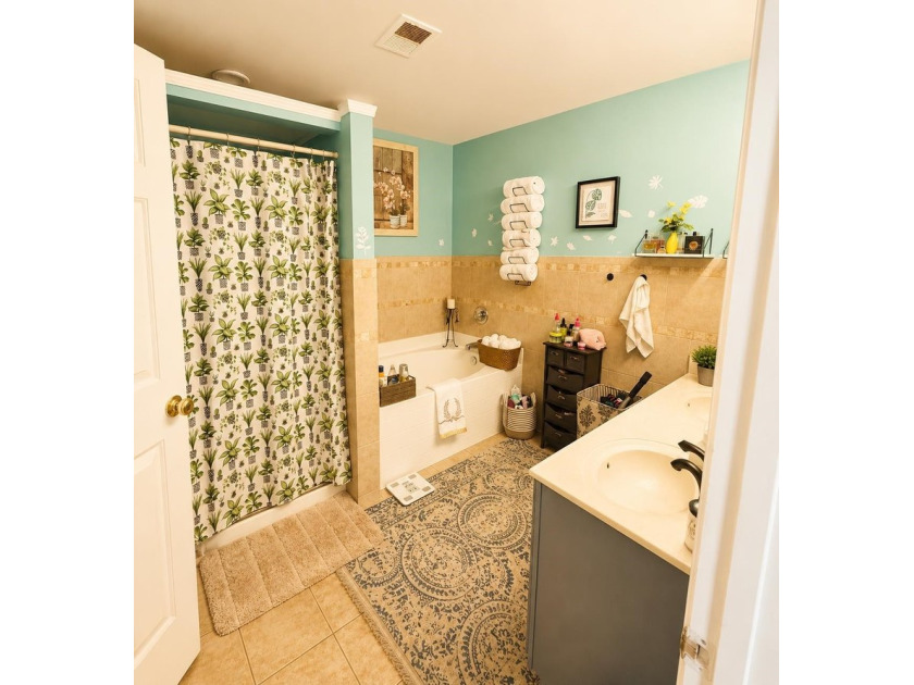Beautiful 4-Bedroom Home in The Farm - Just 4 Miles from the - photo 15