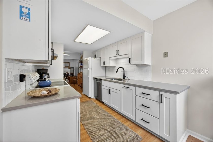 Excellent opportunity for both personal enjoyment and rental - photo 9