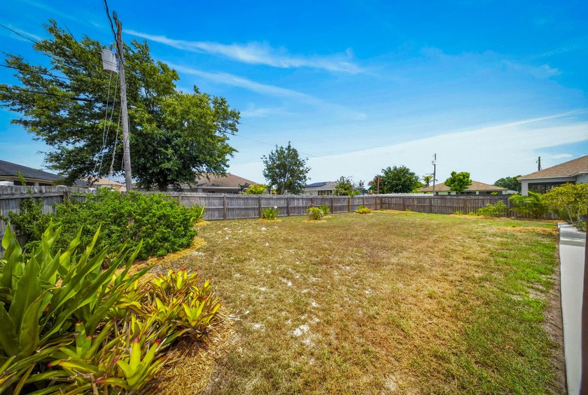 BACK ON MARKET DUE TO PREVIOUS BUYER UNABLE TO OBTAIN FINANCING - photo 39
