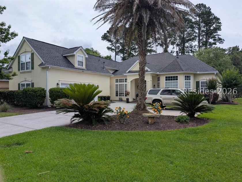 Experience the pinnacle of Lowcountry elegance in this stunning - photo 3