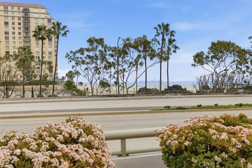 Are you ready to live in the ICONIC International Towers where - photo 54