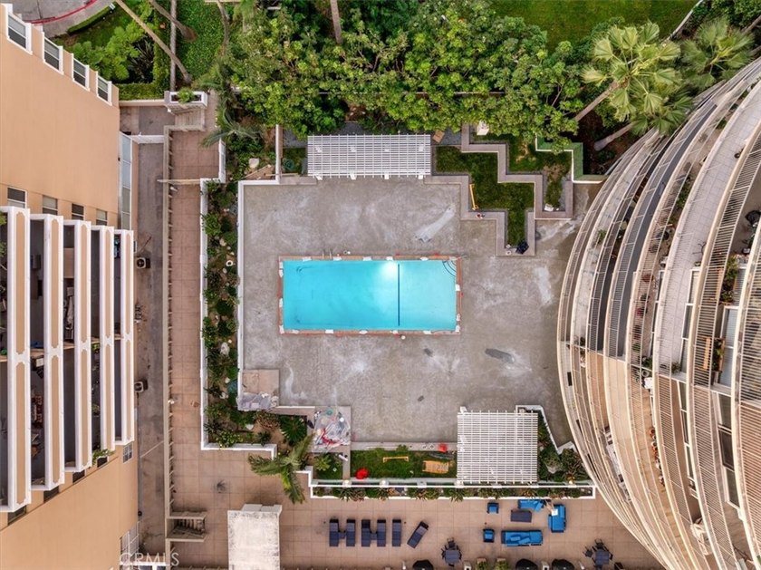 Are you ready to live in the ICONIC International Towers where - photo 60