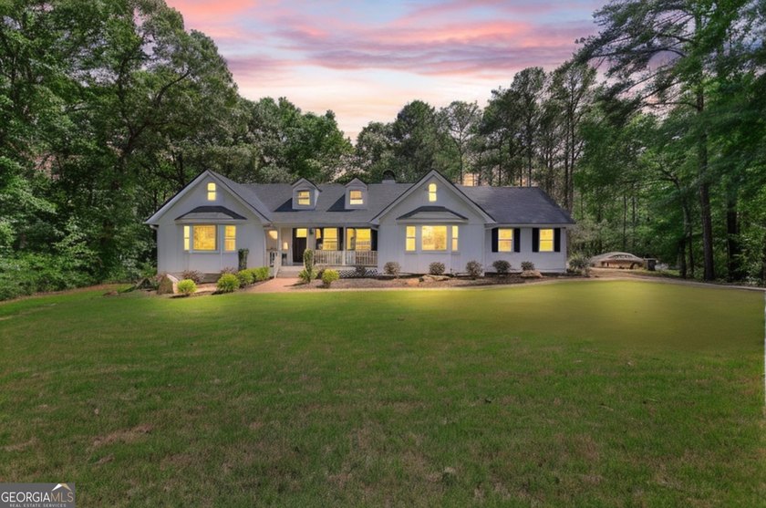 Welcome to your own private retreat, where peaceful country - photo 8