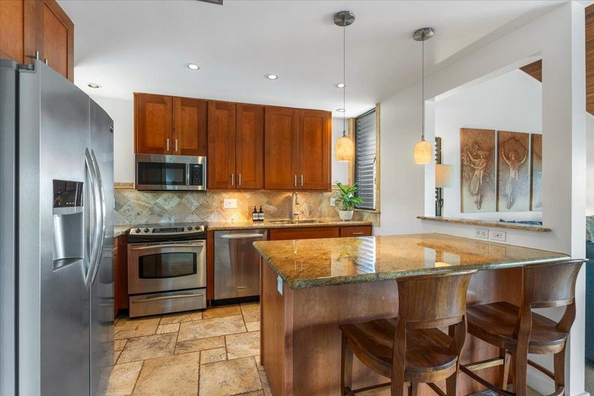 Welcome to Wailea Elua unit #708 - a hotel zoned, stunning - photo 10