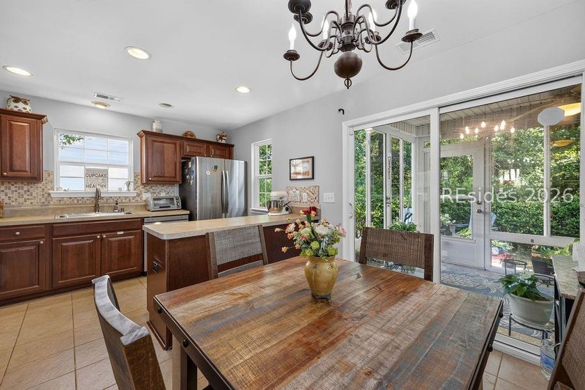 Welcome home to this end-unit 3 bed, 2.1 bath townhome in Azalea - photo 13