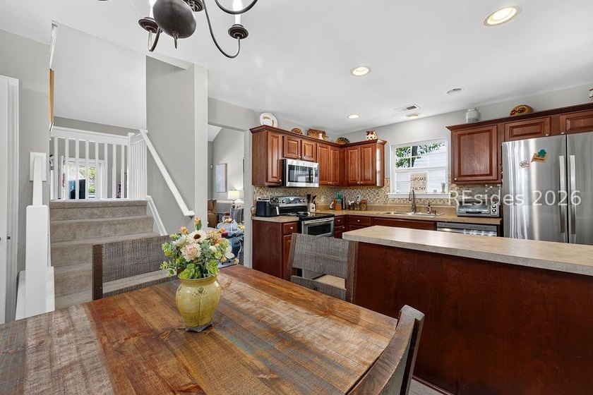 Welcome home to this end-unit 3 bed, 2.1 bath townhome in Azalea - photo 15