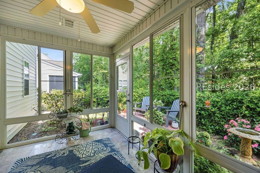 Welcome home to this end-unit 3 bed, 2.1 bath townhome in Azalea - photo 17