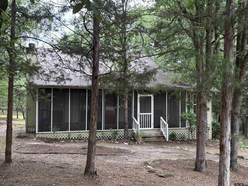 Come experience this beautiful and cozy two-bedroom, two-bath - photo 8