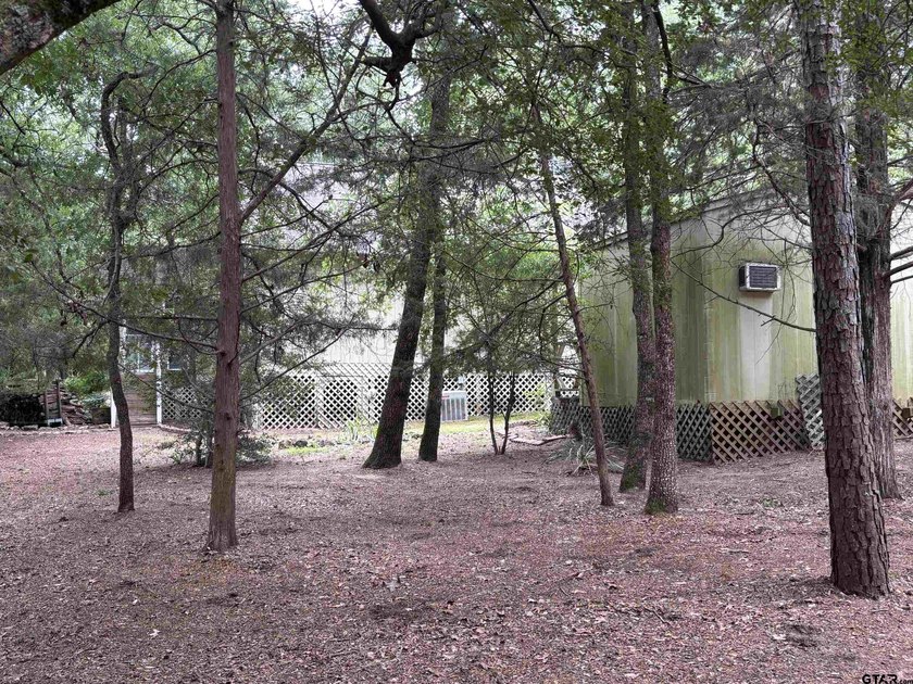 Come experience this beautiful and cozy two-bedroom, two-bath - photo 9