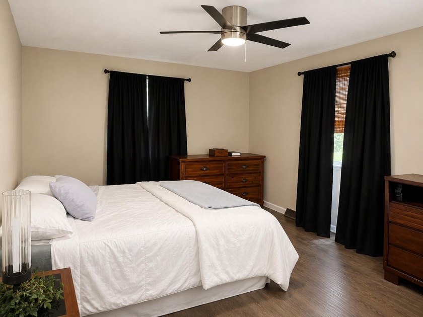 Welcome to Hidden Valley Lake! This 3-bedroom, 2.5-bath home - photo 10