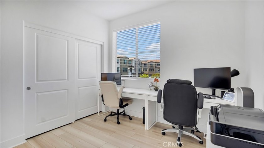 Experience modern living in the Mariposa neighborhood of Rancho - photo 12
